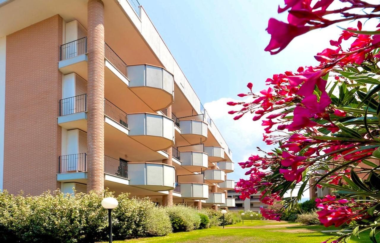 Isa-Apartments 4 Beds In Residence With Swimming-Pool In San Vincenzo, Just 600 Meters From The Sea Zewnętrze zdjęcie