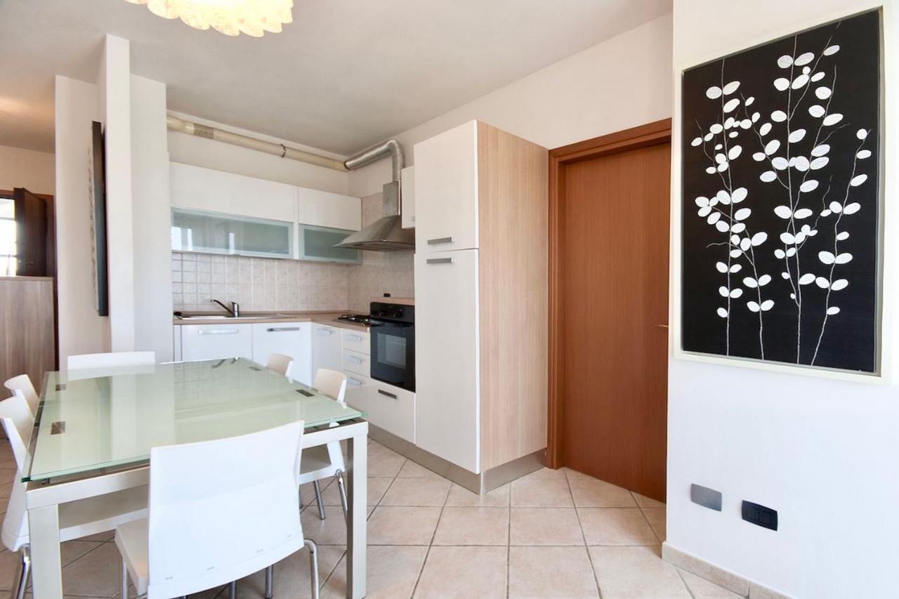 Isa-Apartments 4 Beds In Residence With Swimming-Pool In San Vincenzo, Just 600 Meters From The Sea Zewnętrze zdjęcie